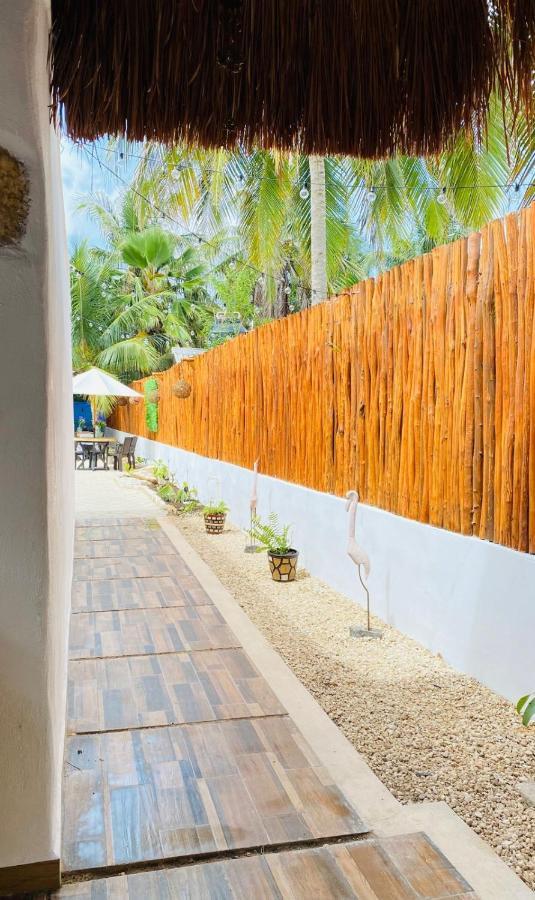 Casa Delfines Rio Lagartos Hotel Ngoại thất bức ảnh