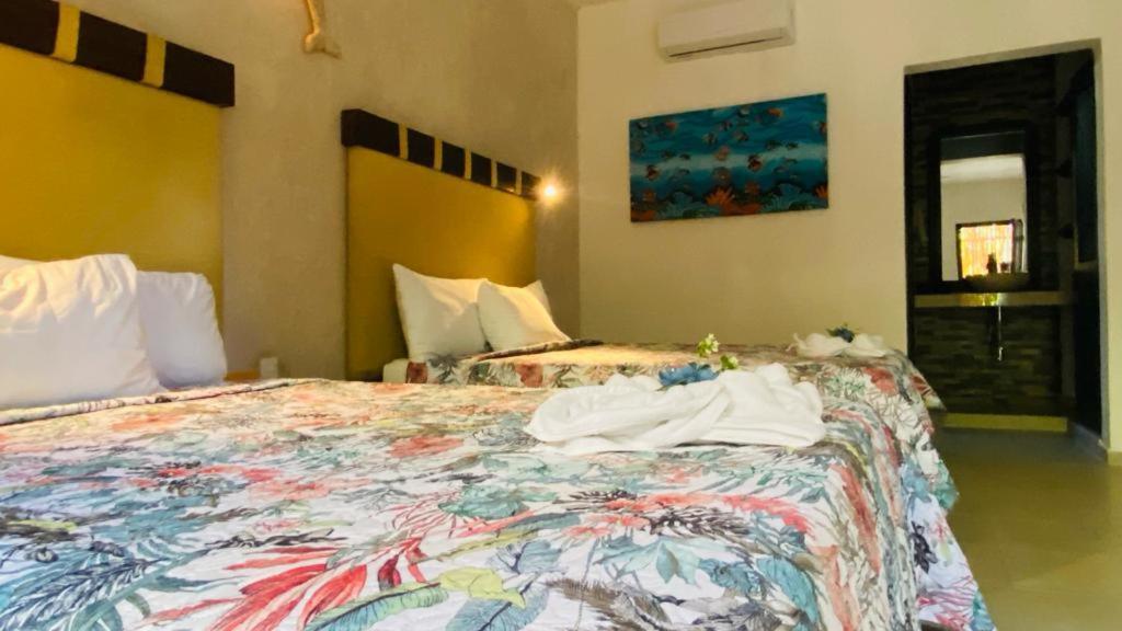 Casa Delfines Rio Lagartos Hotel Ngoại thất bức ảnh